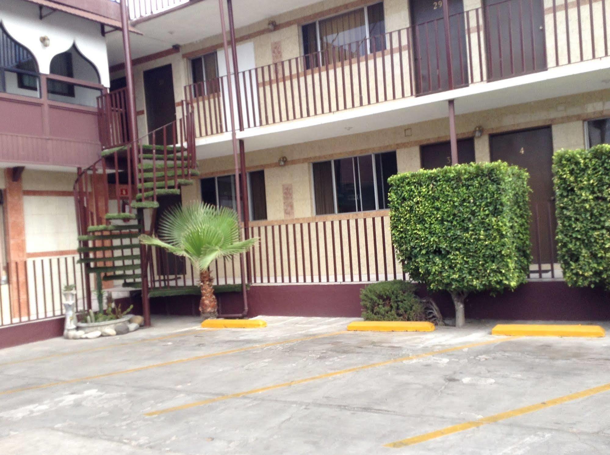 Hotel Sahara Chapultepec  外观 照片